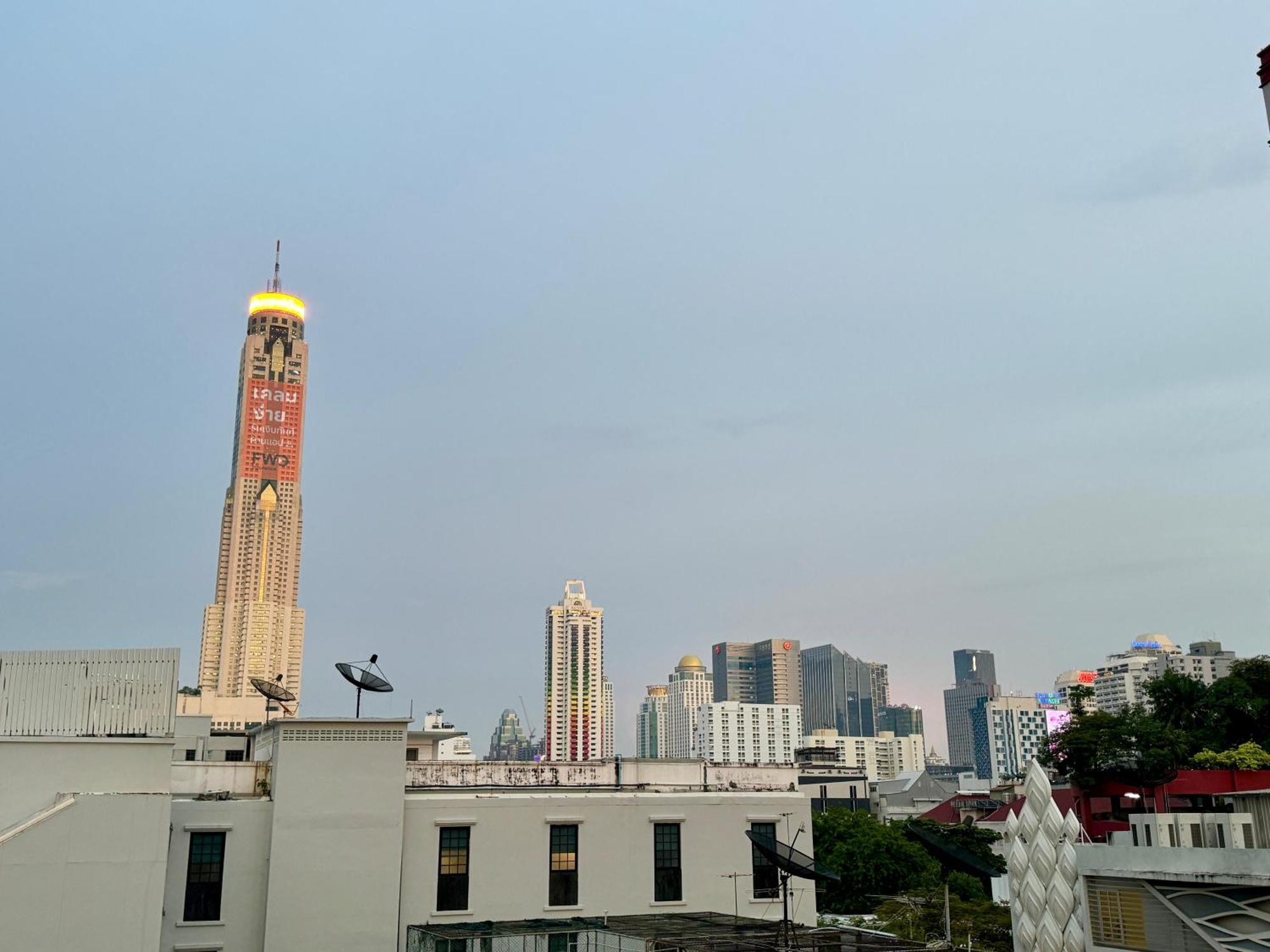 Avalan Phayathai Airport Link Bangkok Kültér fotó