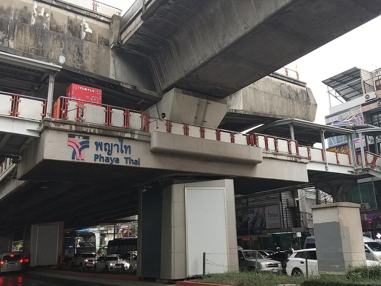 Avalan Phayathai Airport Link Bangkok Kültér fotó